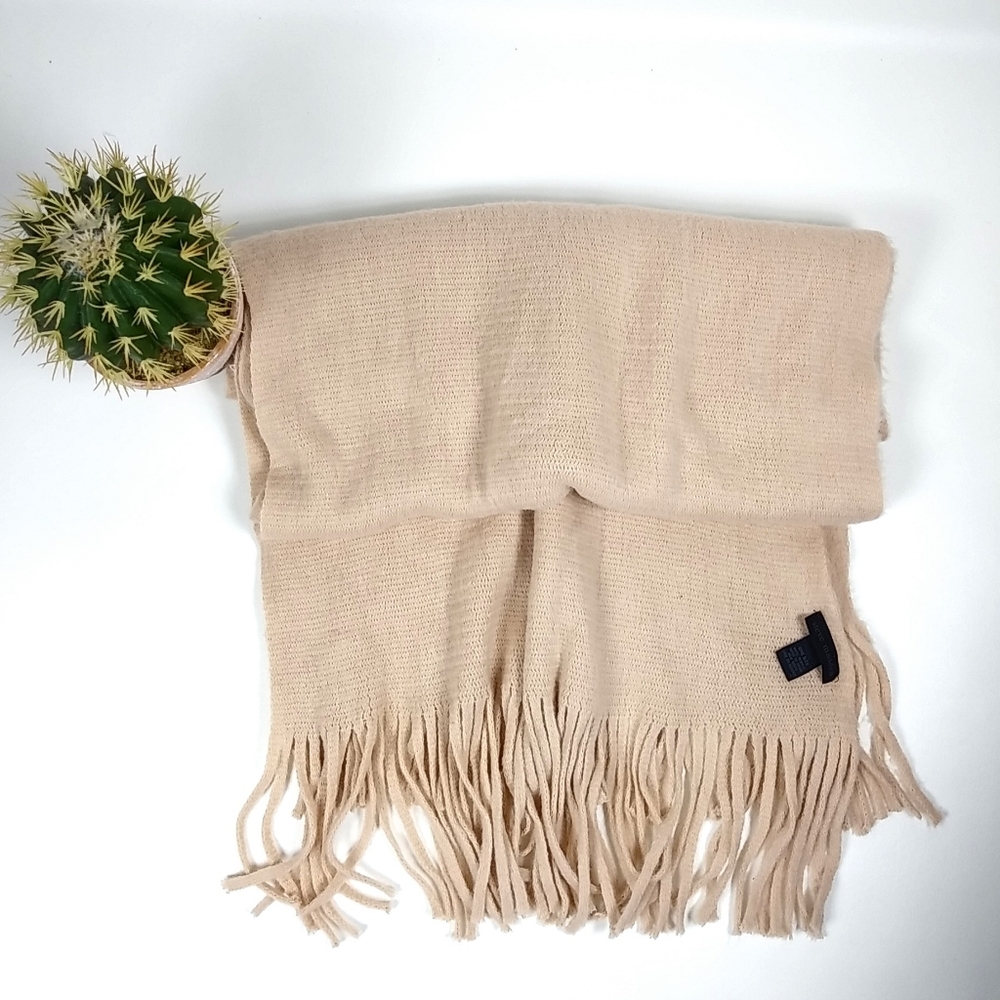Steve Madden blush scarf